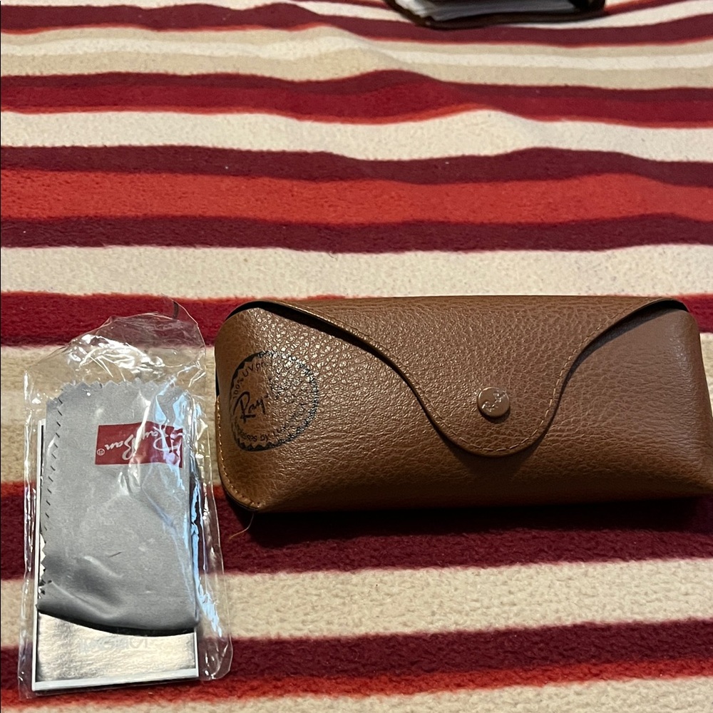 Ray-Ban Brown Leather Glasses Case